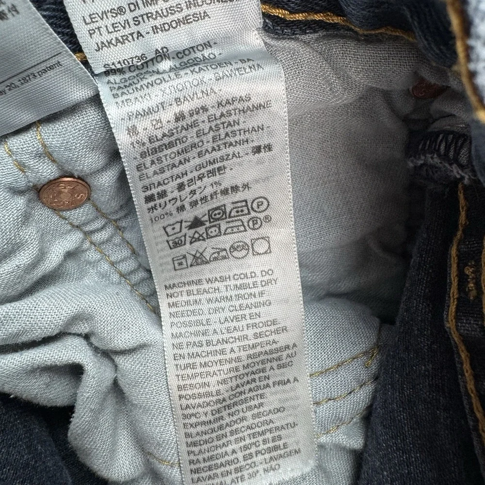 Levis 501 Jeans Mens 33x32 Fits 33x31 Button Fly Straight Leg Blue Denim